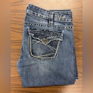 Silver Jeans Classic Blue “Pioneer” jeans w/Decor Stitching & back flap pocket